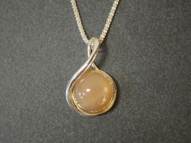 Ka's Peach Moonstone Silver & K18 Pendant