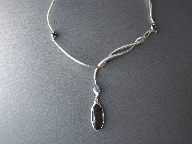 Serene mood Neck piece 