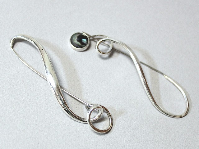 Brooch pins